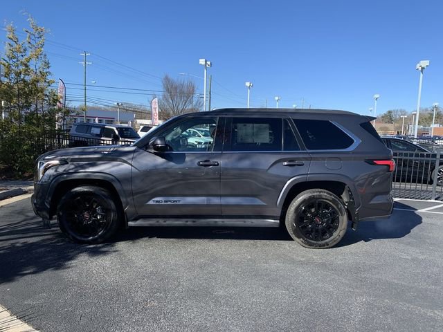 Used 2023 Toyota Sequoia SR5 w/ SR5 Premium Package image 5