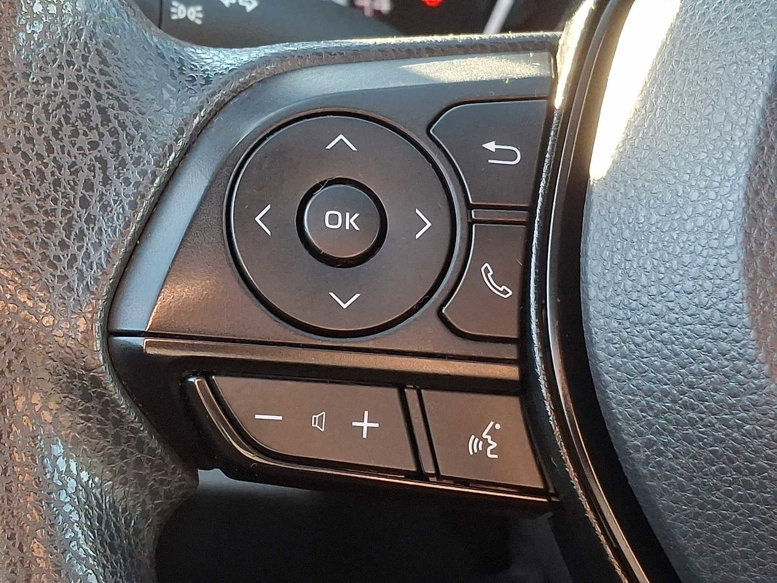 Used 2023 Toyota RAV4 LE image 16