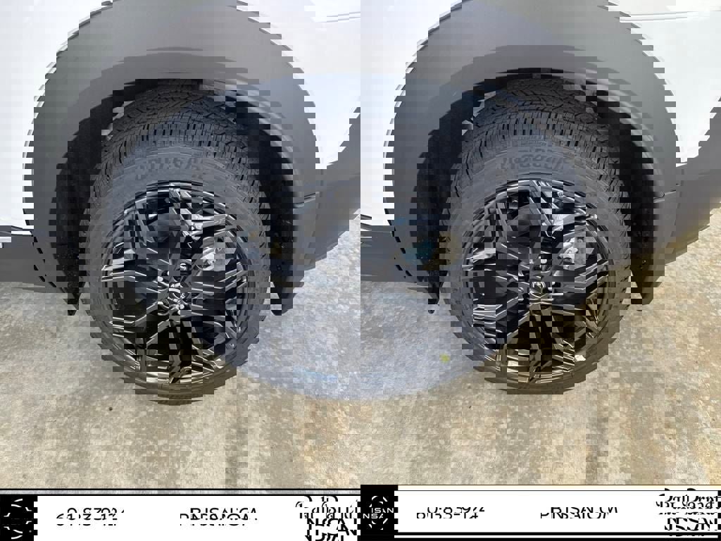 New 2025 Nissan Kicks SR image 23