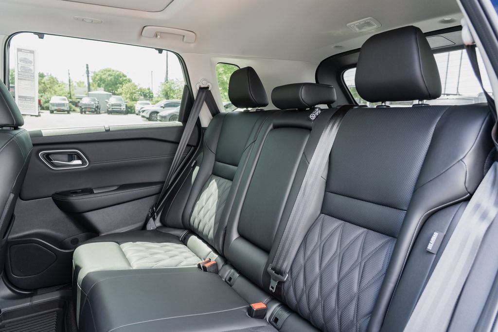 New 2026 Nissan Rogue Platinum AWD/4WD image 24