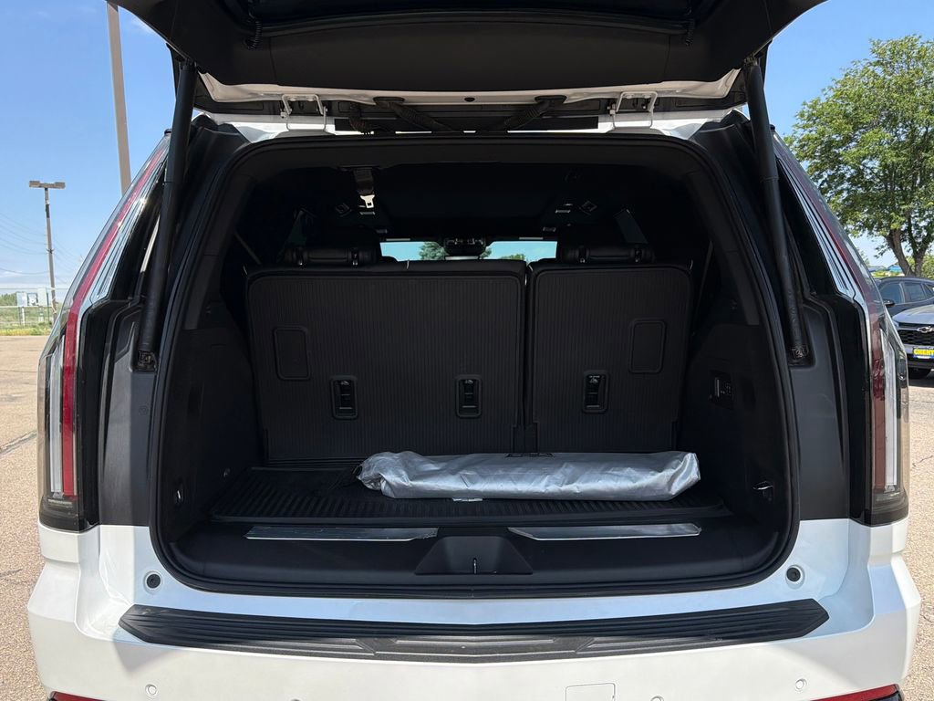 Used 2025 Cadillac Escalade Sport w/ Touring Package AWD/4WD image 24