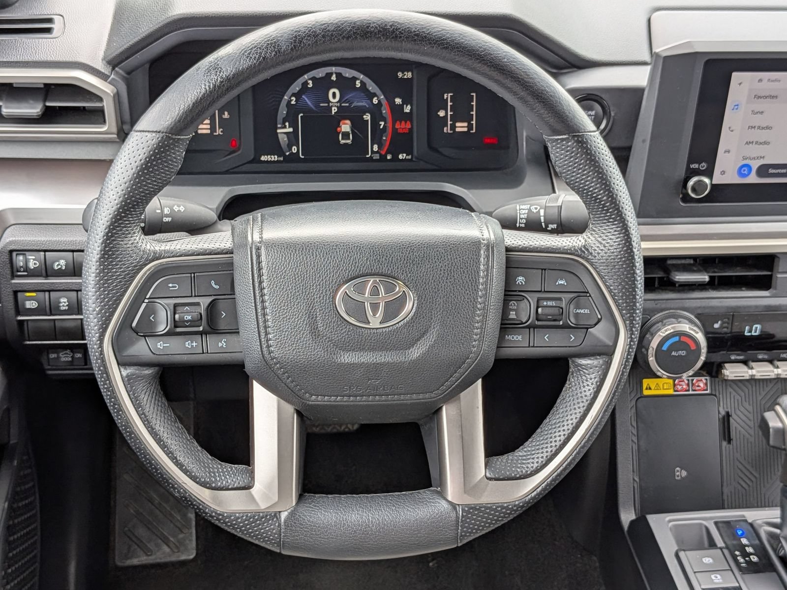 Used 2024 Toyota Tacoma SR5 AWD/4WD image 30