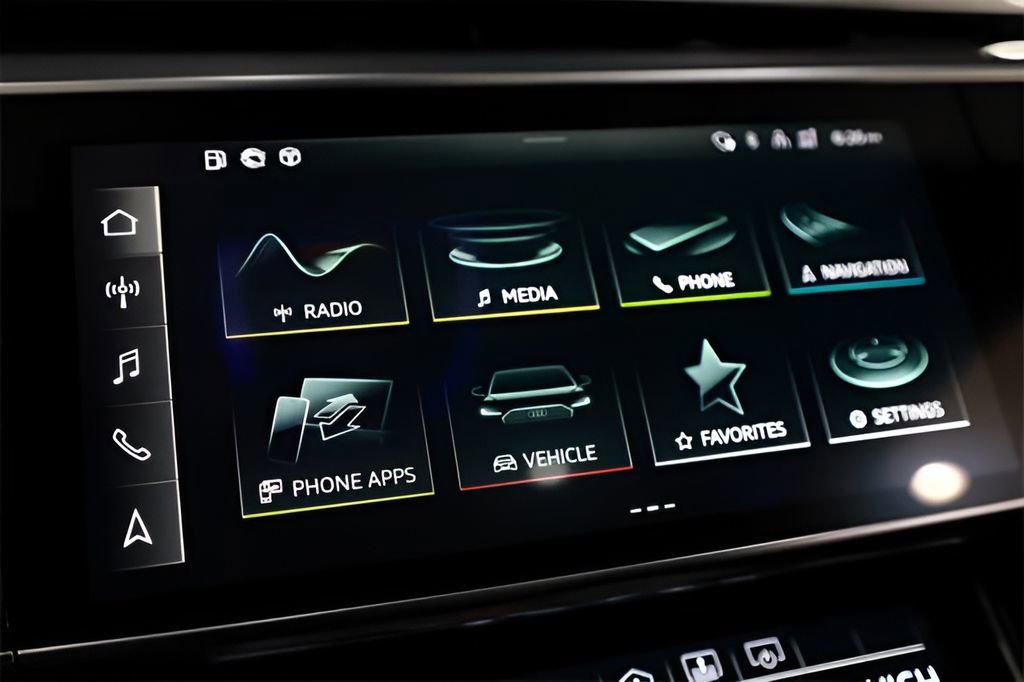 Used 2022 Audi S8 w/ S8 Executive Package image 38