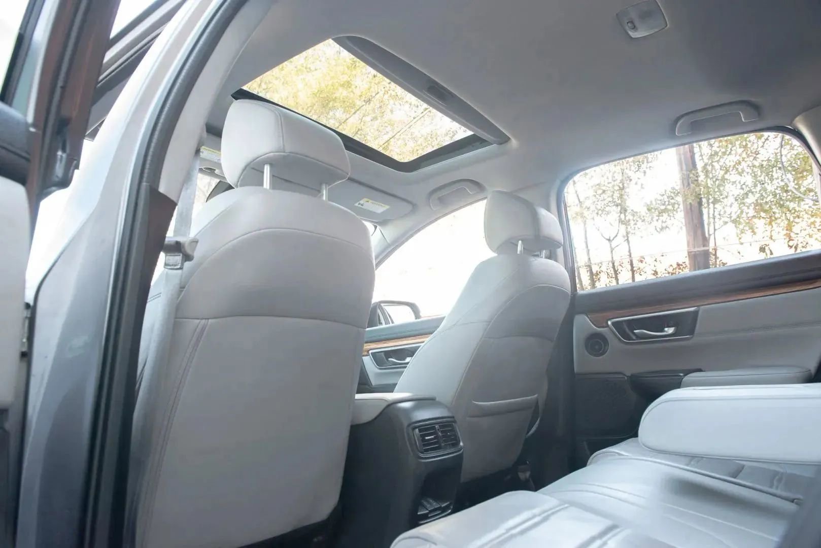 Used 2019 Honda CR-V EX-L image 7