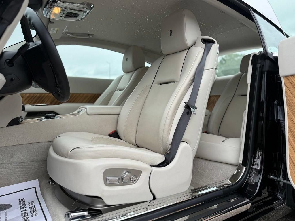 Used 2015 Rolls-Royce Wraith RWD image 25