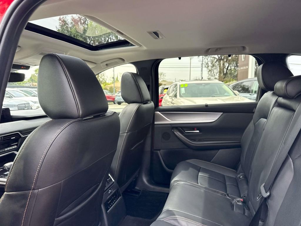 Certified 2025 MAZDA CX-90 3.3 Turbo w/ Preferred Package image 10