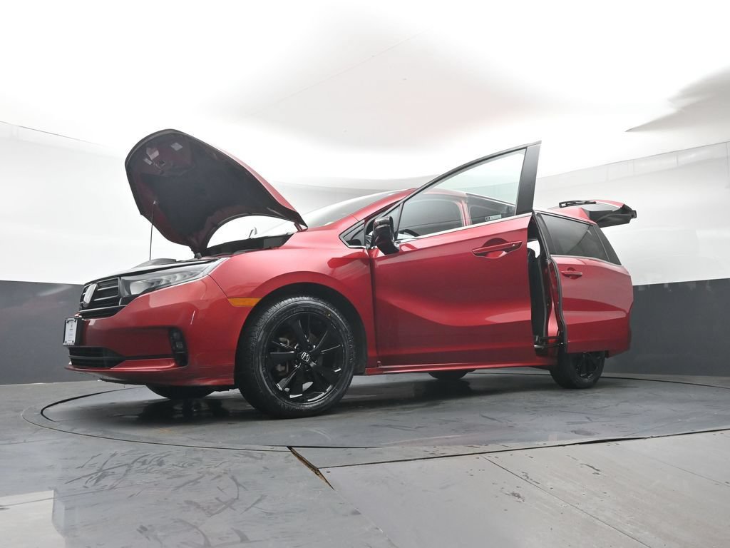 Certified 2024 Honda Odyssey Sport image 50