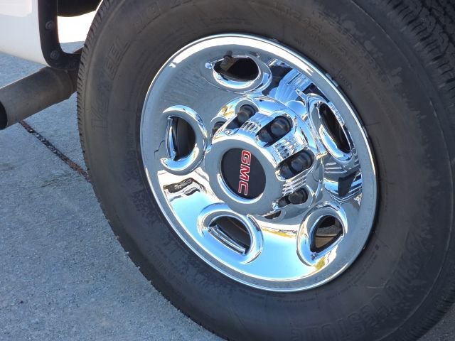 Used 2024 GMC Savana 2500 w/ Driver Convenience Package image 9