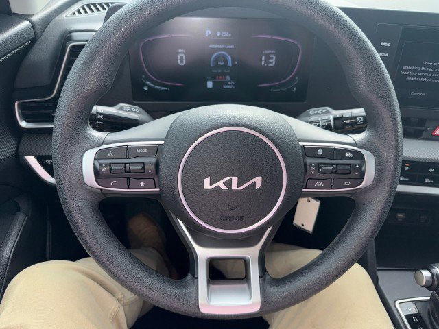 Used 2024 Kia Sportage LX image 13