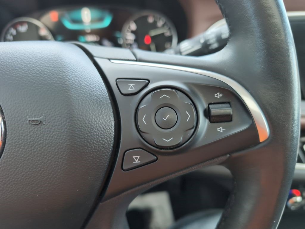 Used 2018 Buick Enclave Avenir w/ Avenir Technology Package image 23