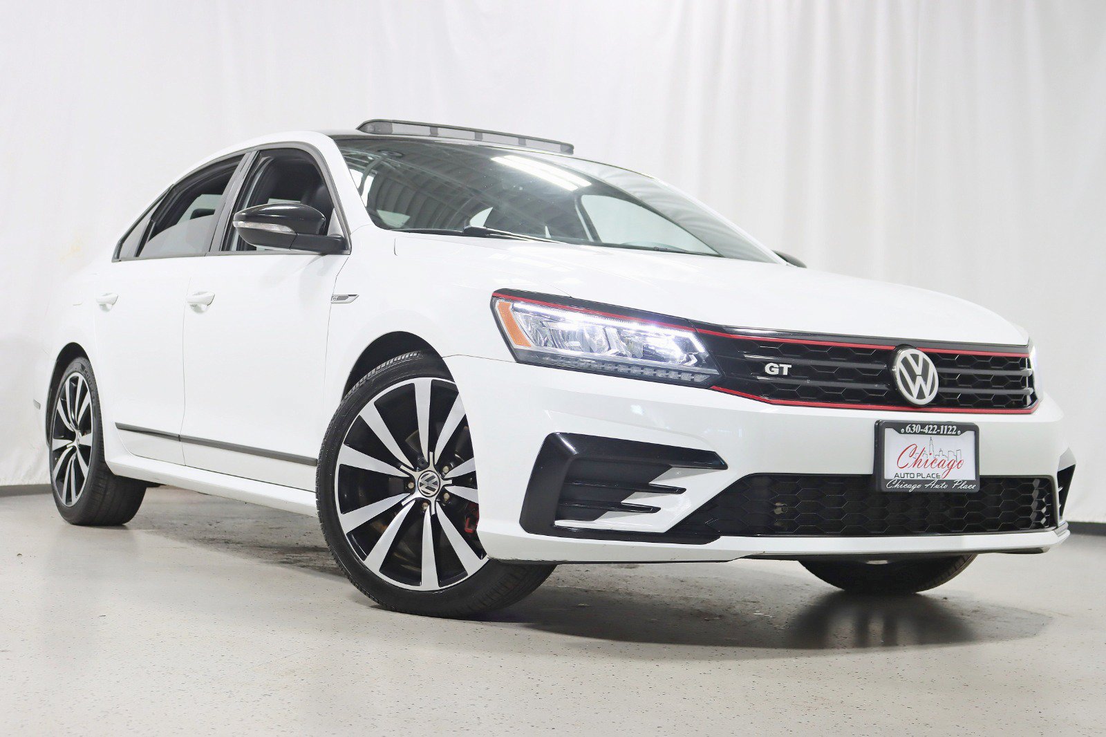 Used 2018 Volkswagen Passat 3.6 FWD image 7