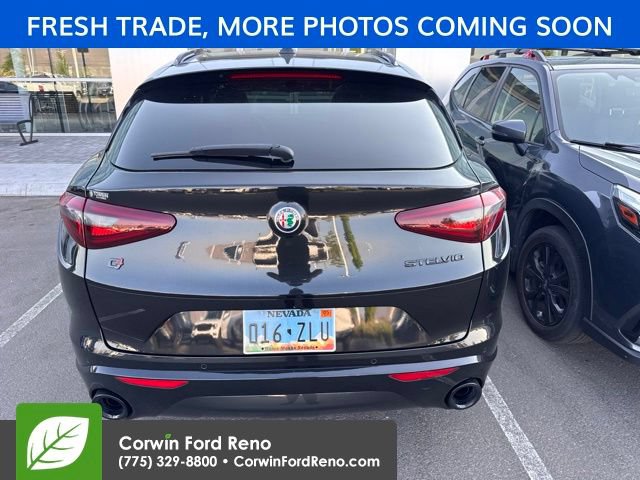 Used 2020 Alfa Romeo Stelvio Ti AWD/4WD image 7