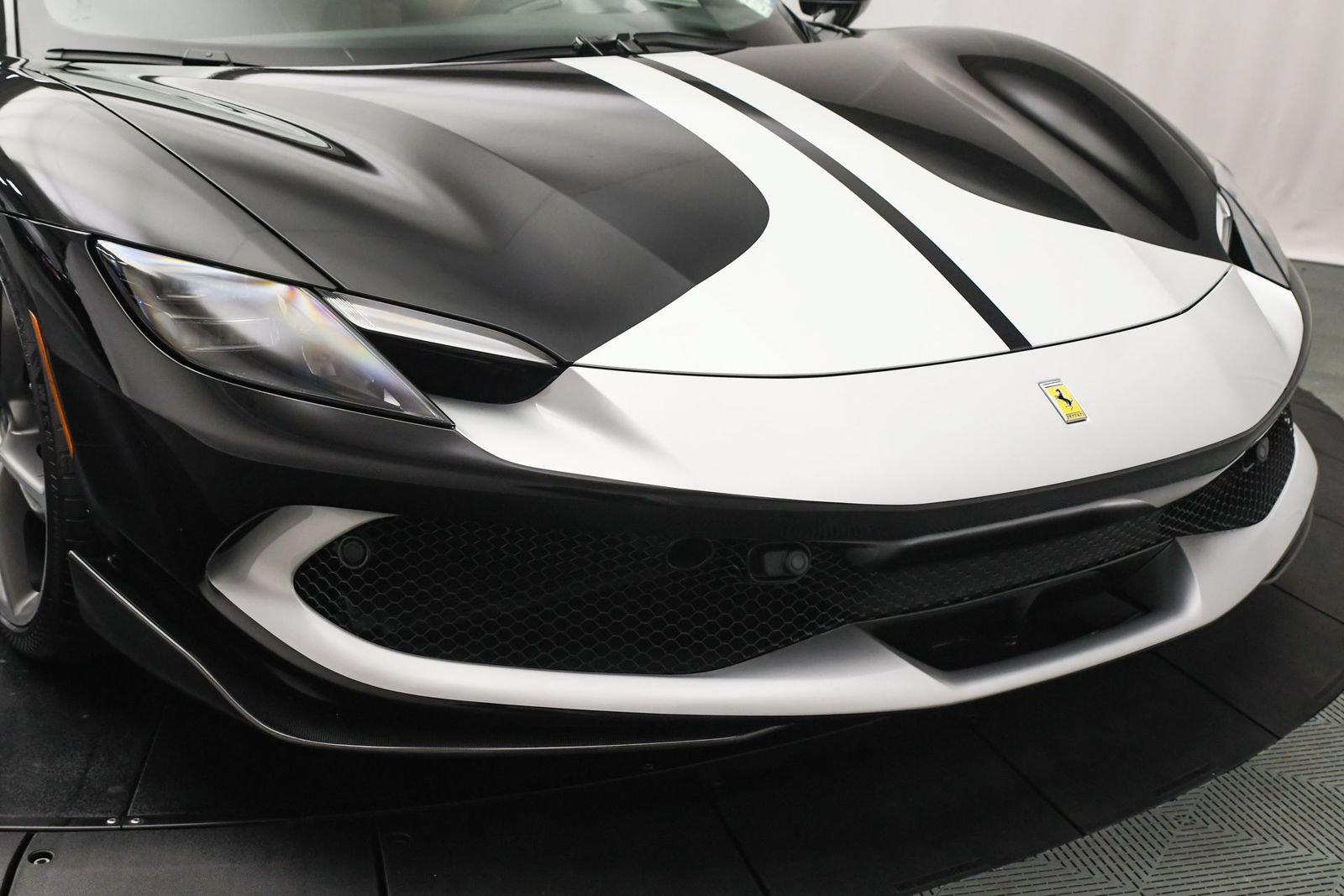 Used 2022 Ferrari 296 GTB RWD image 22