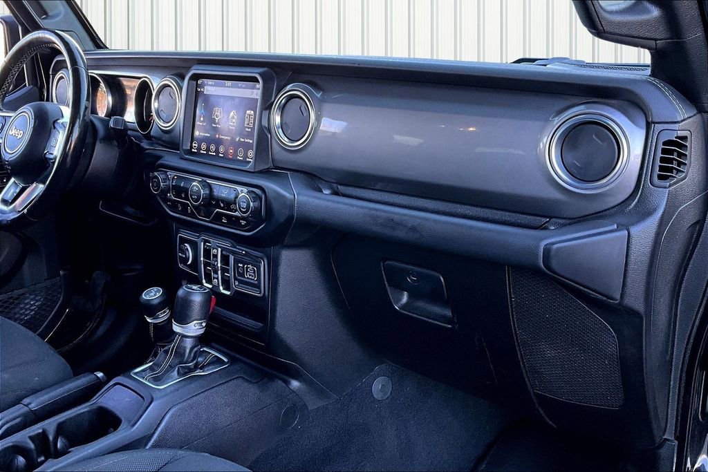 Used 2021 Jeep Wrangler Unlimited Sahara w/ Uconnect 4C Nav & Sound Group image 25