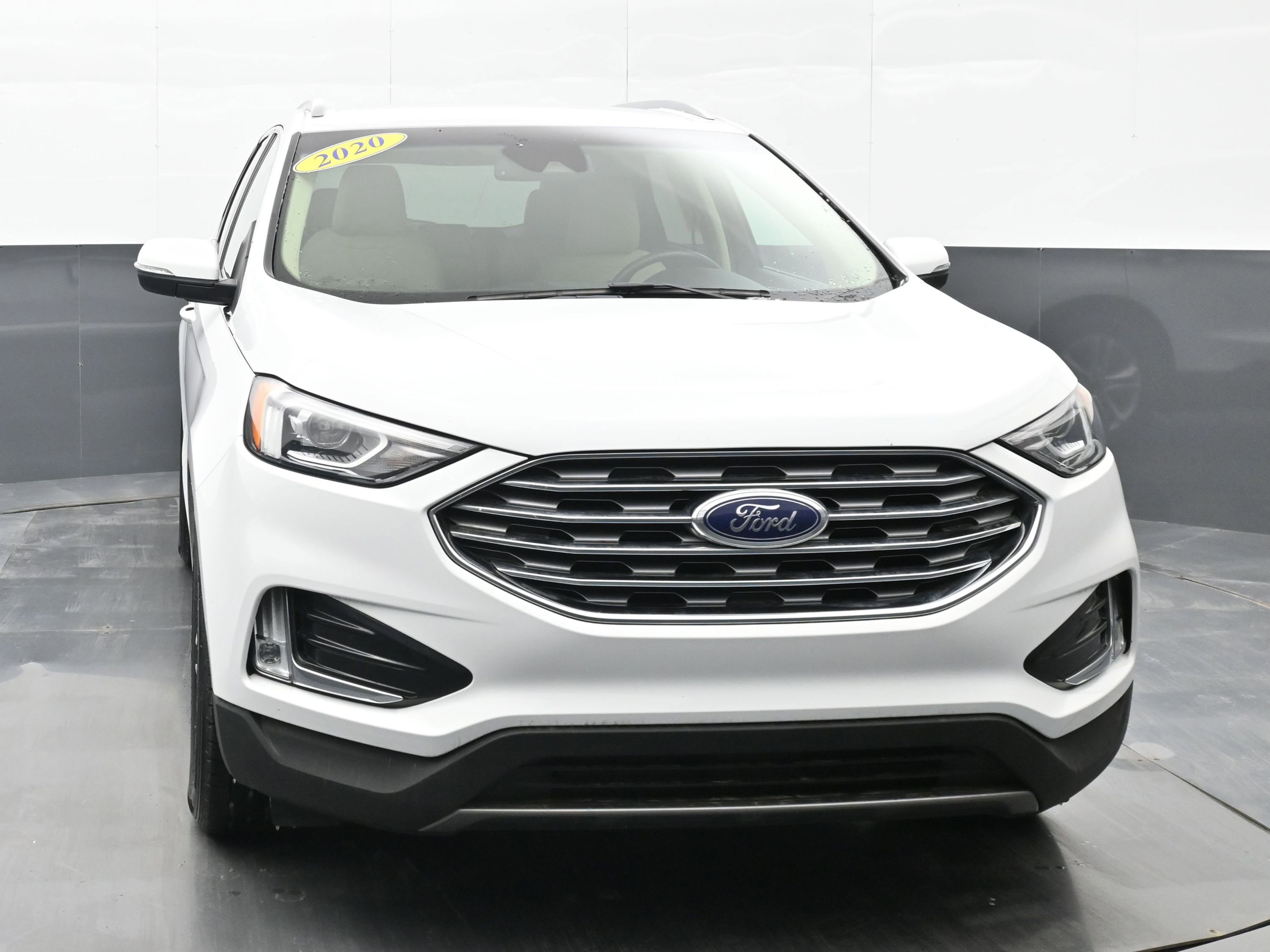 Used 2020 Ford Edge SEL image 2