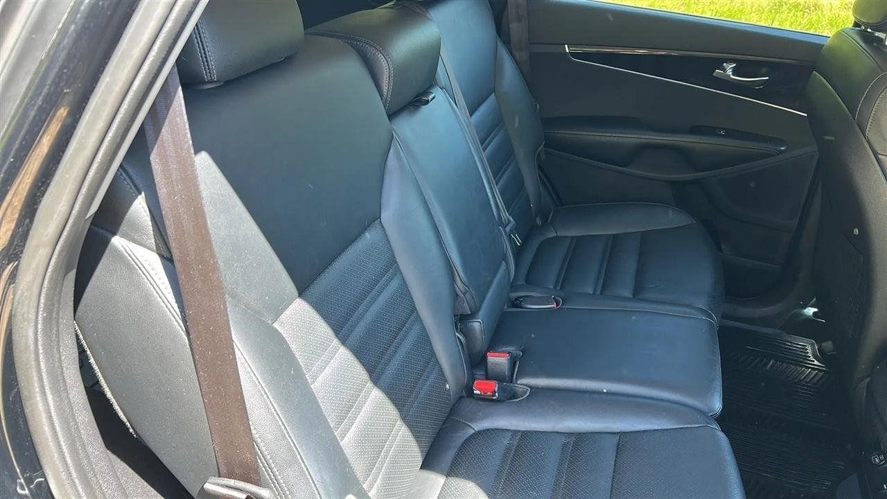 Used 2016 Kia Sorento EX AWD/4WD image 47