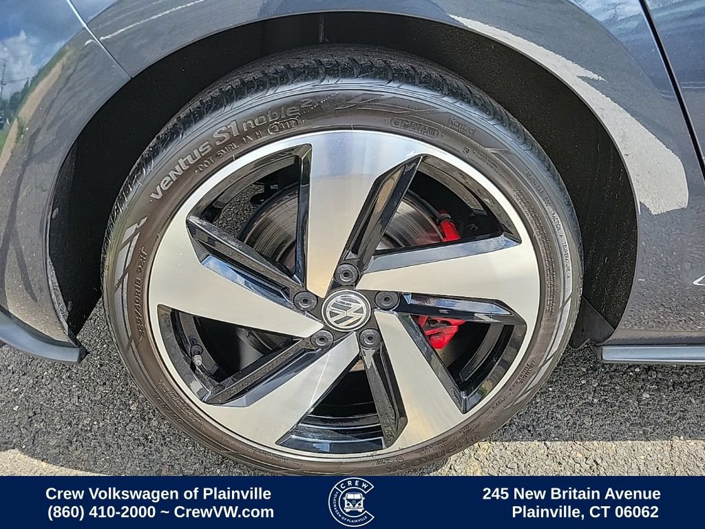Used 2018 Volkswagen GTI SE w/ SE Leather Package FWD image 20