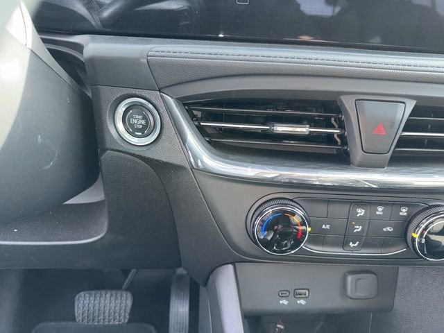 Used 2025 Buick Encore GX Preferred image 36