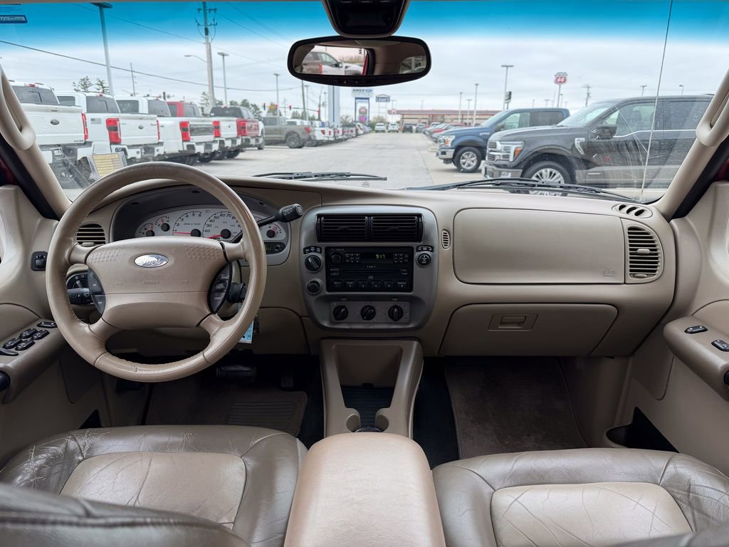 Used 2004 Ford Explorer Sport Trac 4x4 image 23