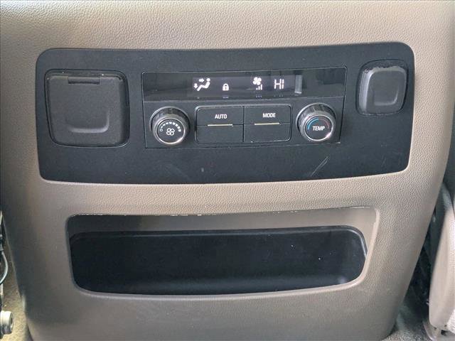 Used 2019 Chevrolet Suburban LT image 23