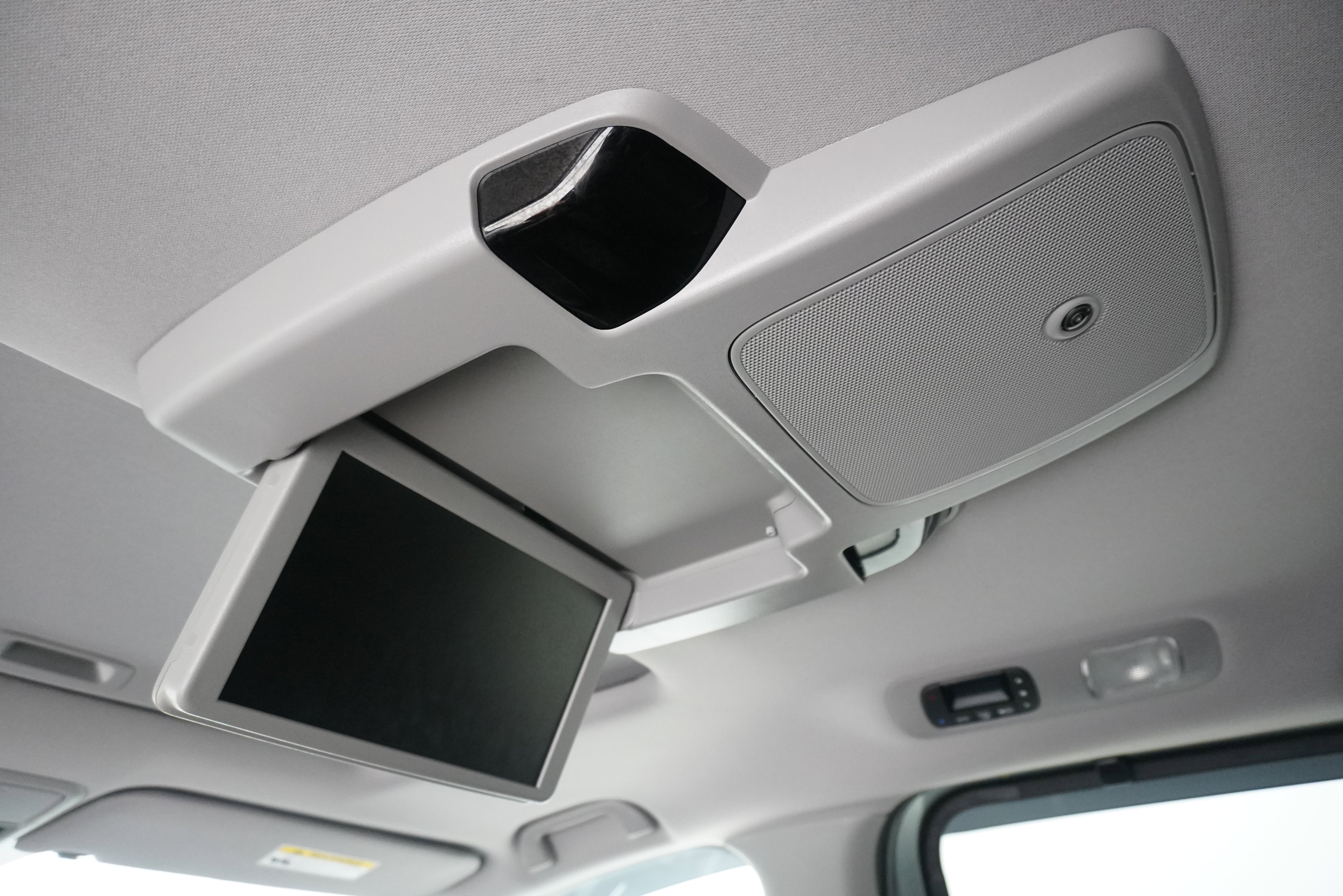 Used 2023 Honda Odyssey Elite image 15