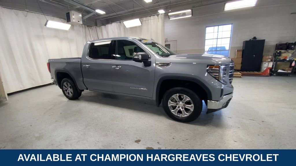 Used 2025 GMC Sierra 1500 SLT image 2