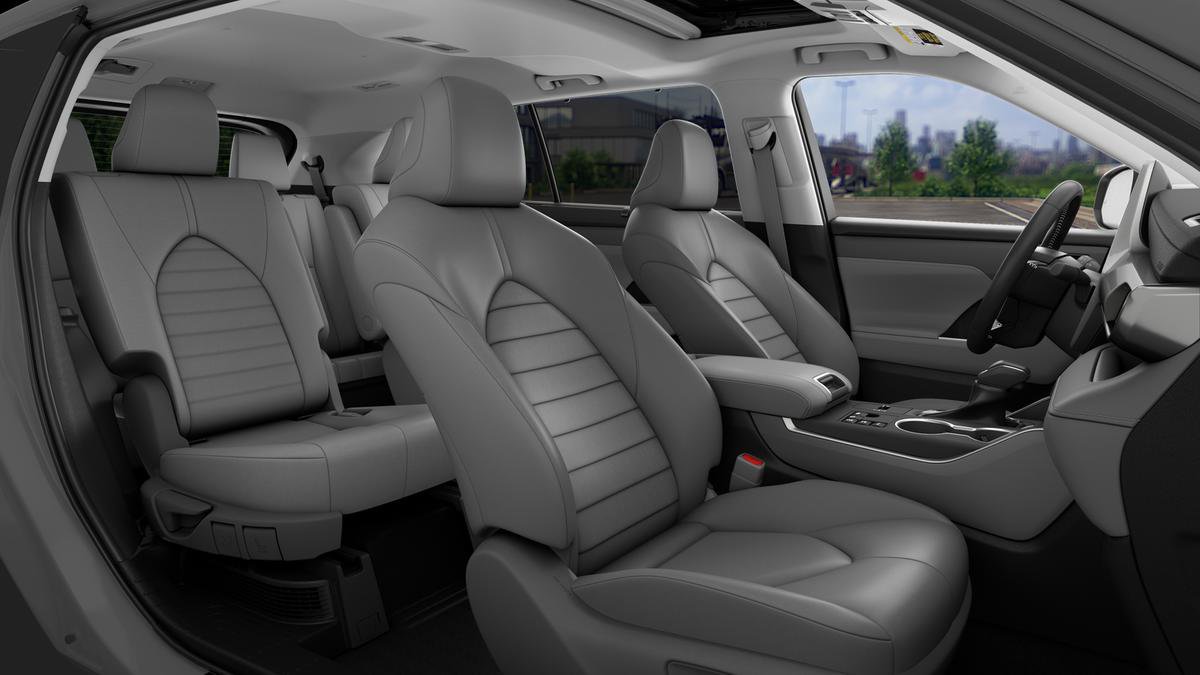 New 2026 Toyota Highlander XLE image 22