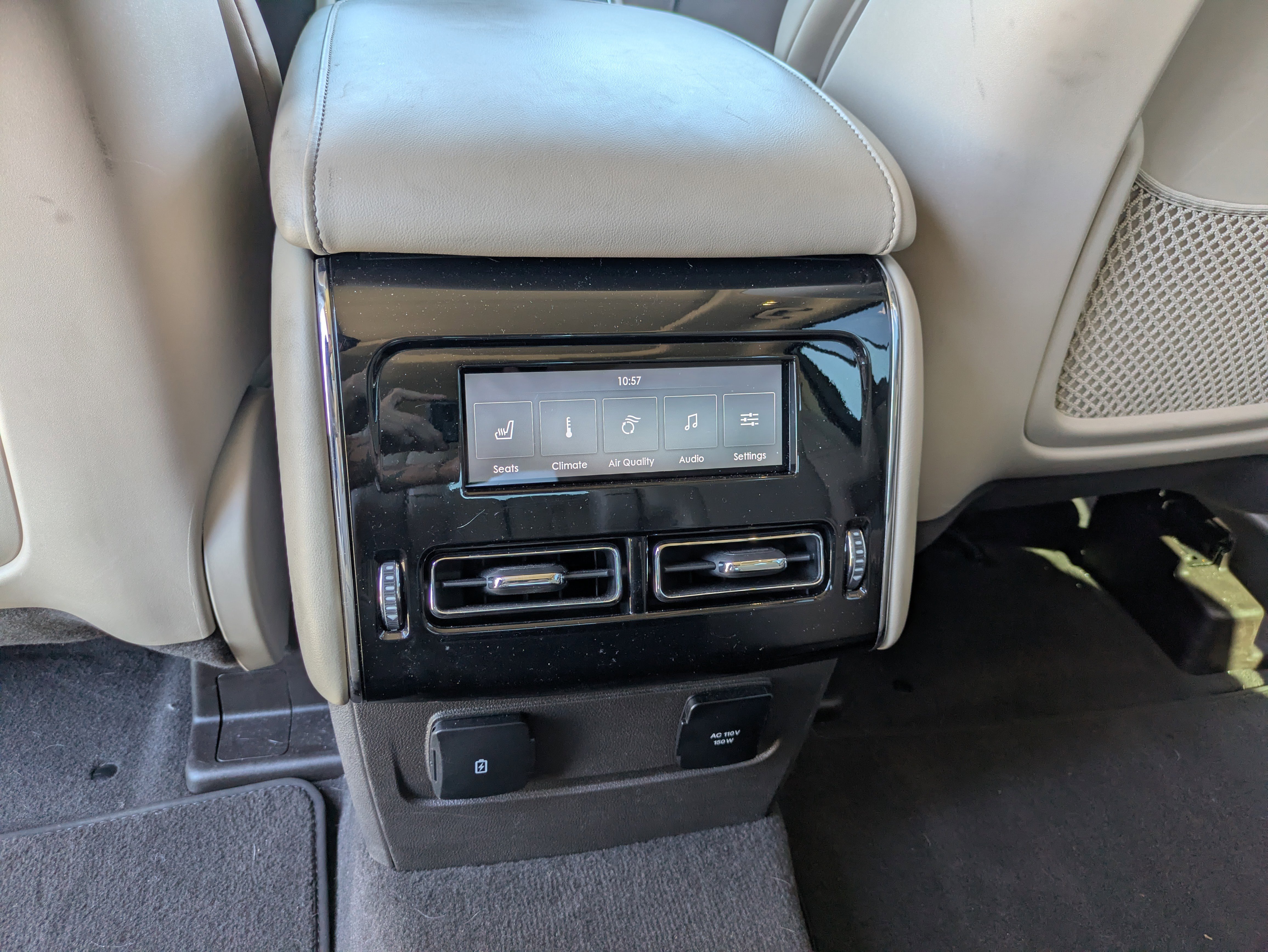 Used 2023 Lincoln Aviator Reserve w/ Equipment Group 201A image 19