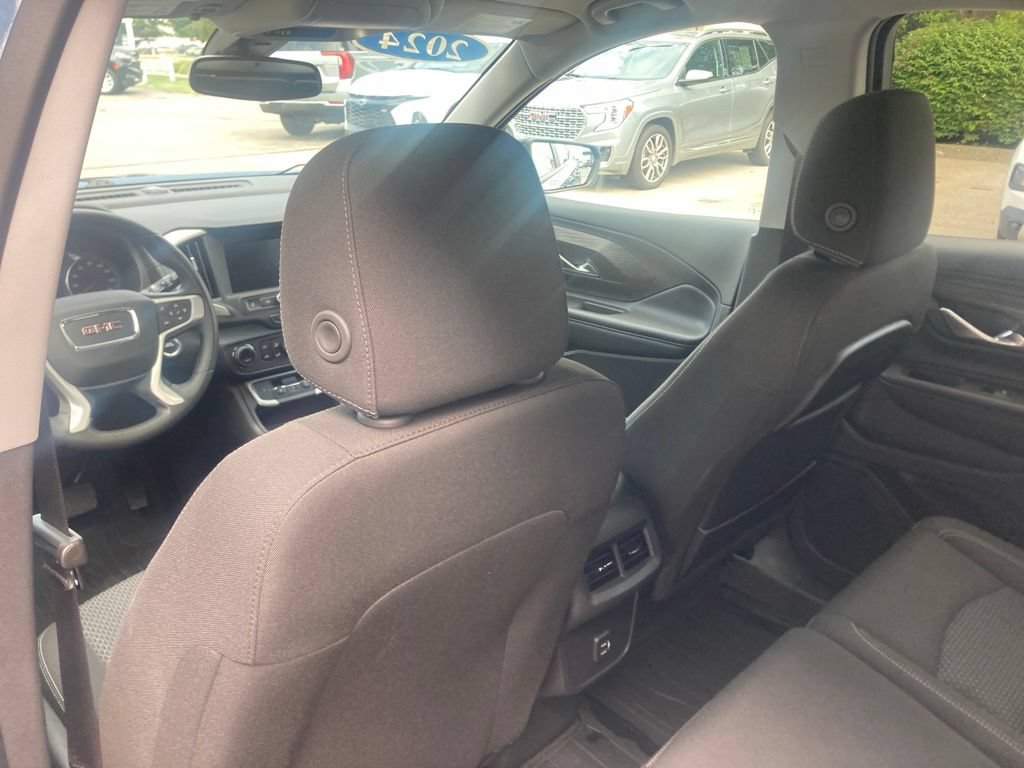 Certified 2024 GMC Terrain SLE w/ Driver Convenience Package FWD image 12