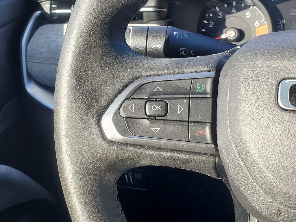 Used 2024 Jeep Compass Latitude image 18