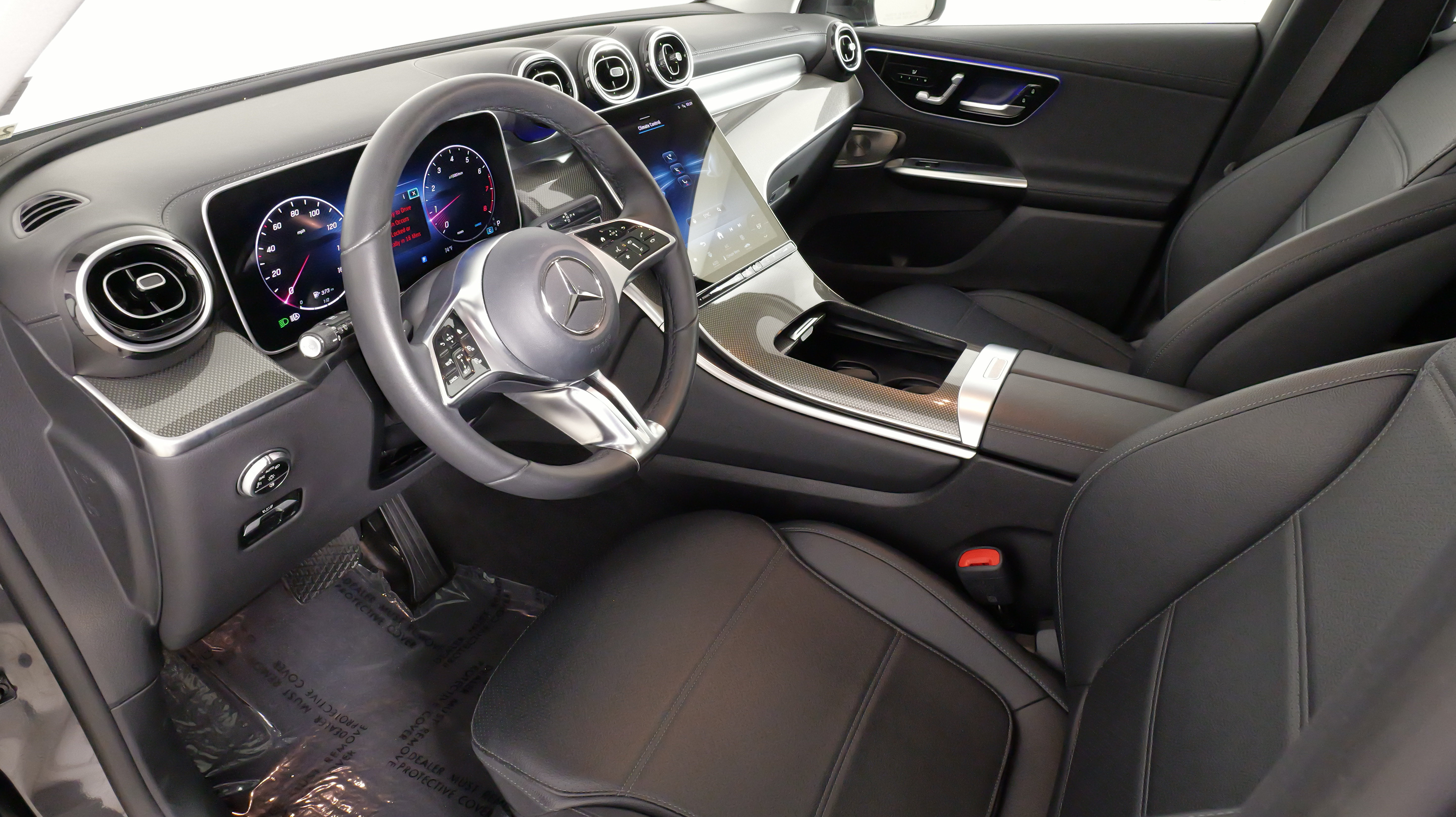 Used 2024 Mercedes-Benz GLC 300 4MATIC image 27