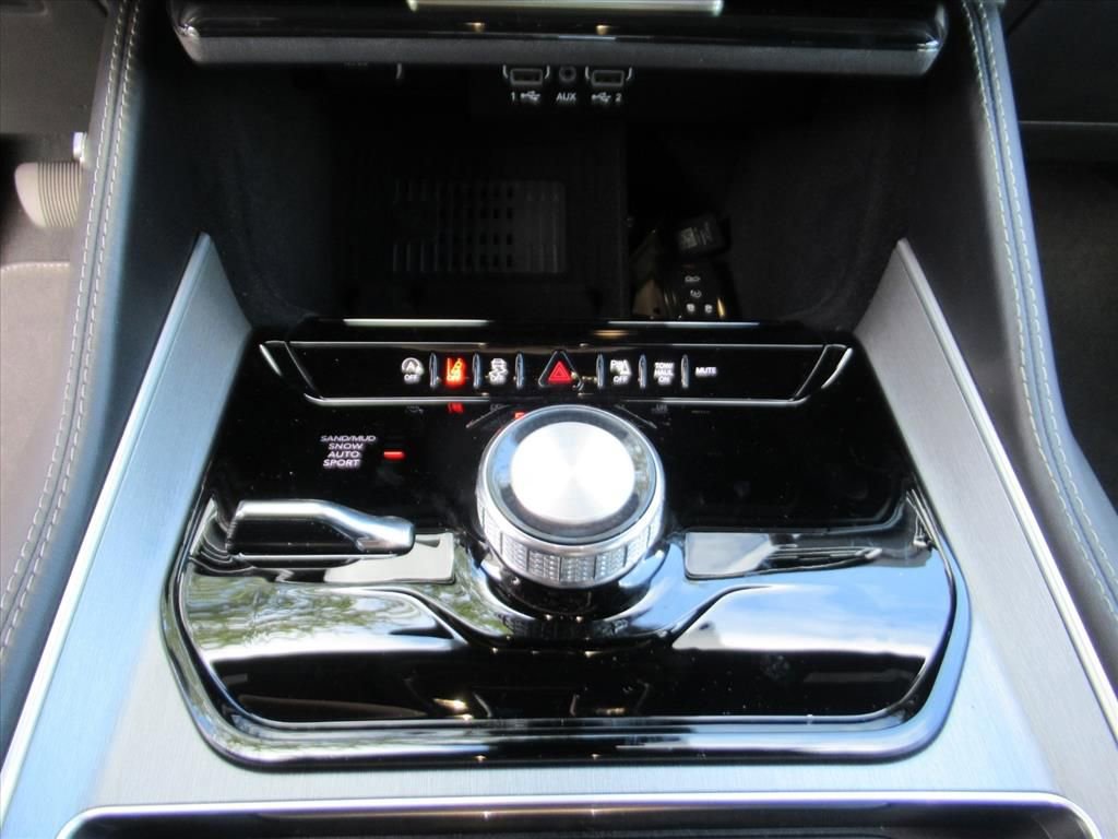 New 2026 Jeep Grand Wagoneer Limited w/ Premium Group II image 25