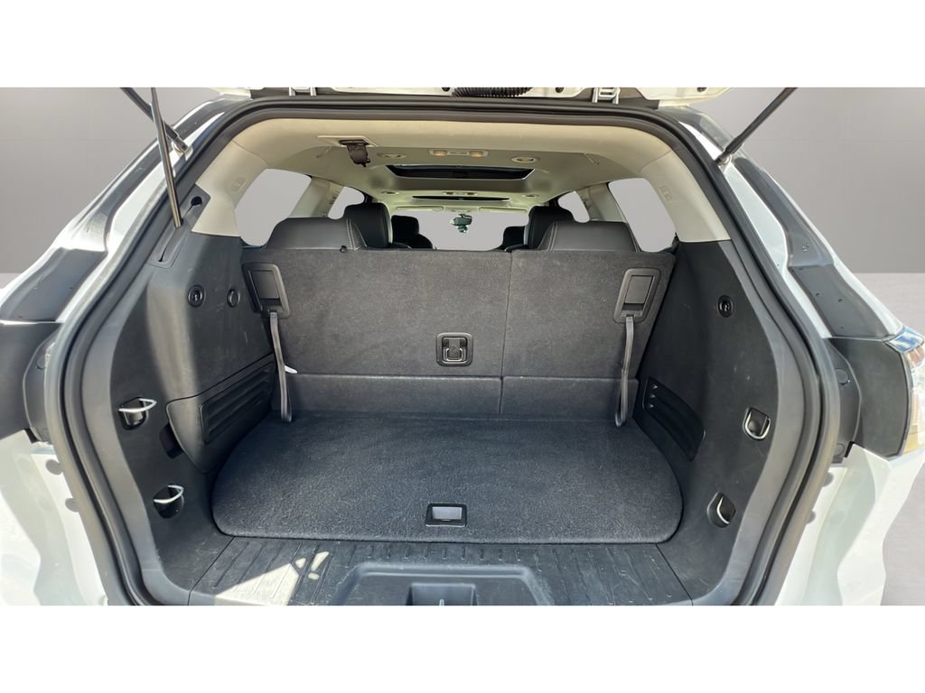 Used 2017 Chevrolet Traverse Premier AWD/4WD image 30