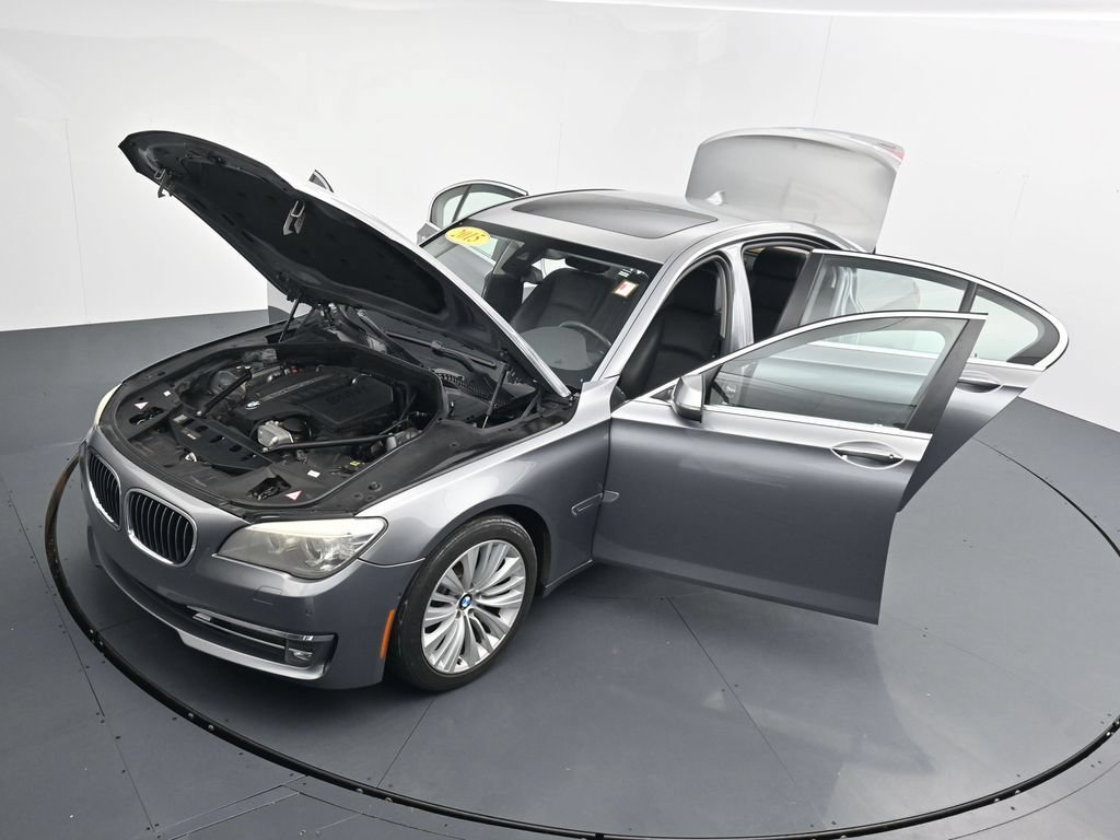 Used 2015 BMW 740i RWD image 40