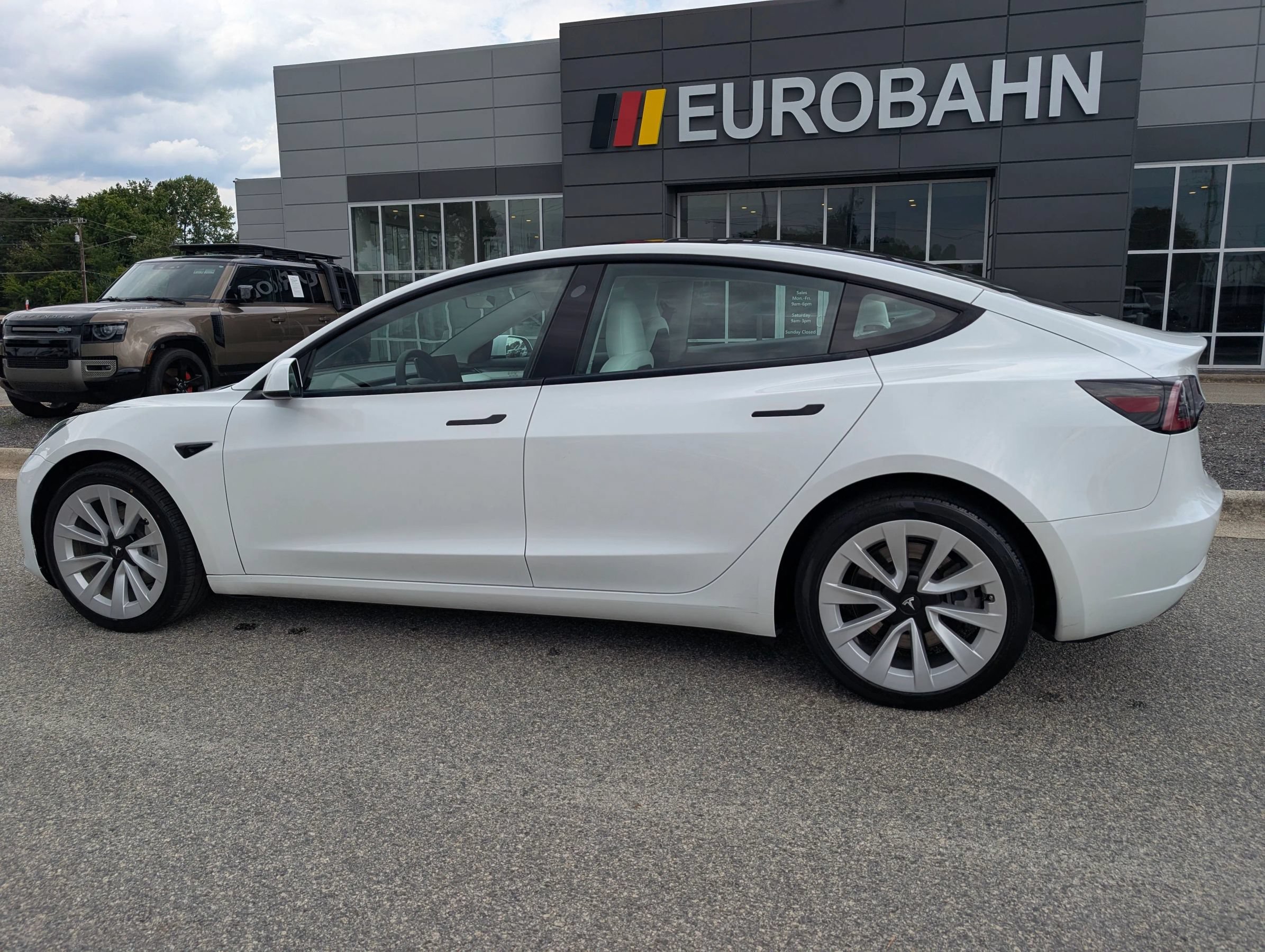 Used 2023 Tesla Model 3 Standard Range RWD image 27