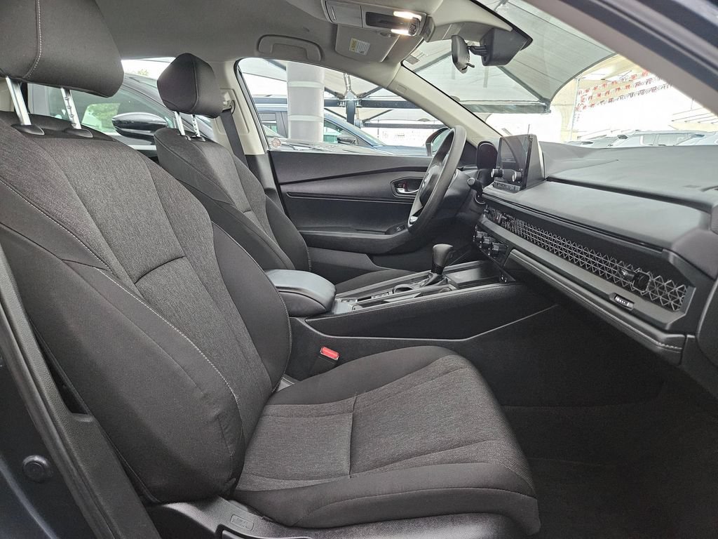 Used 2025 Honda Accord LX image 26
