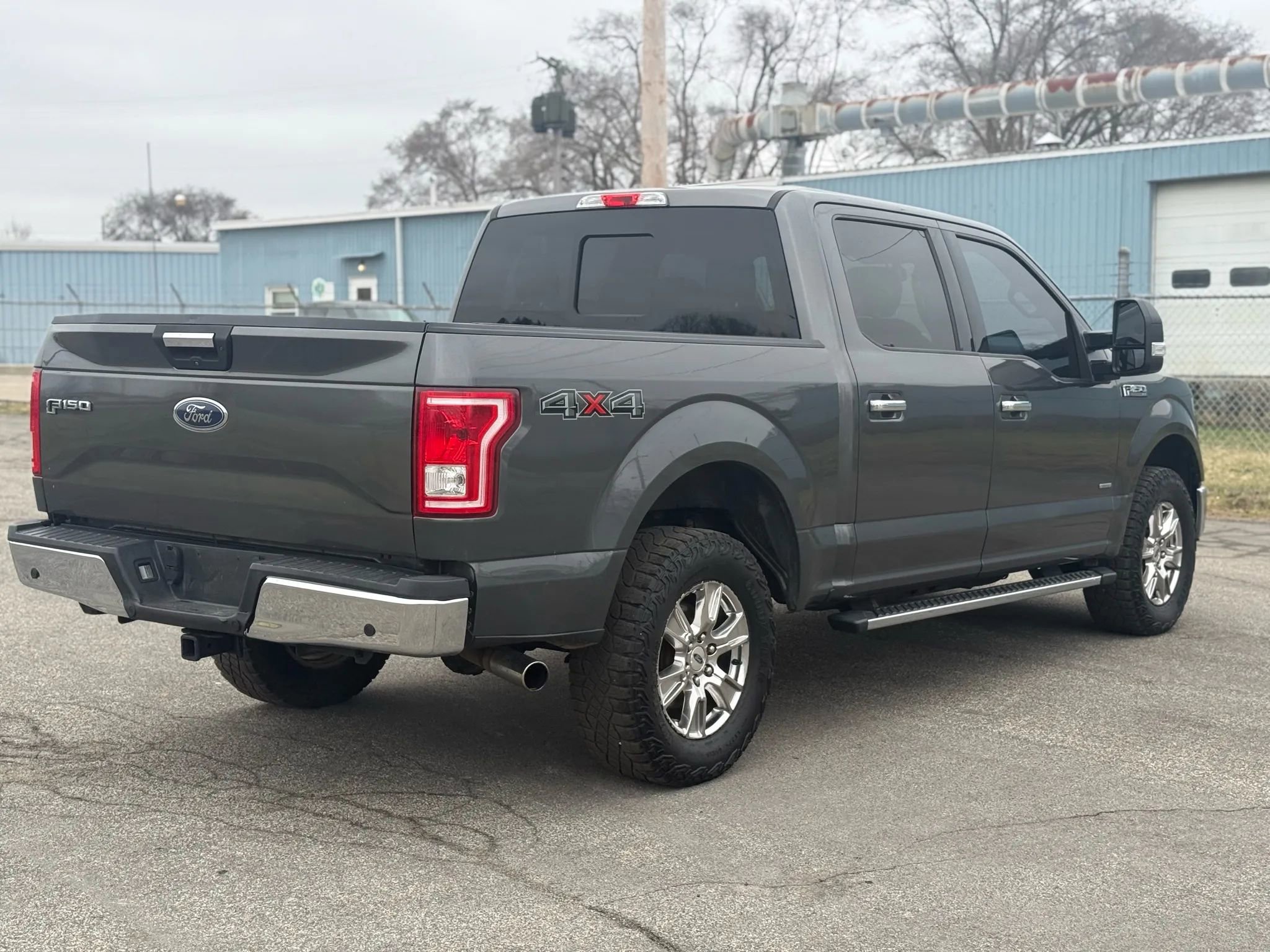 Used 2017 Ford F150 XLT w/ Equipment Group 302A Luxury AWD/4WD image 5