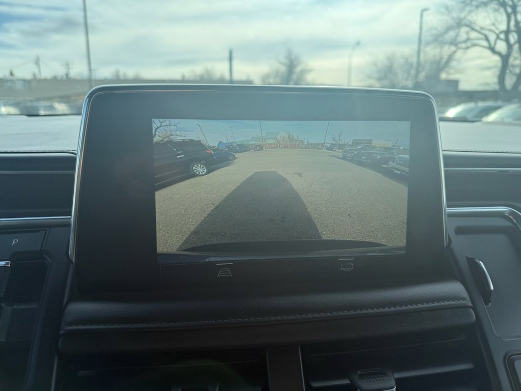 Used 2022 Chevrolet Tahoe Z71 image 14