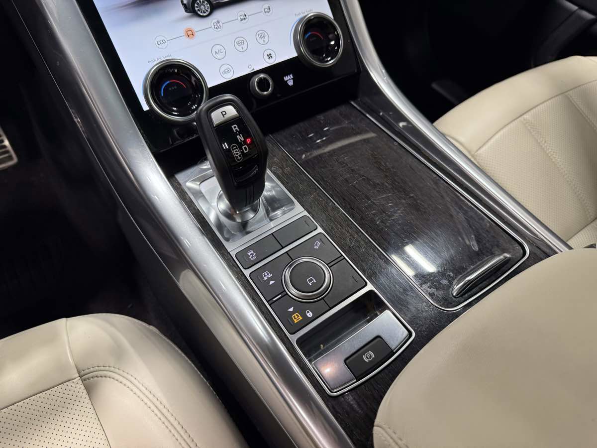 Used 2022 Land Rover Range Rover Sport HSE Silver Edition image 13