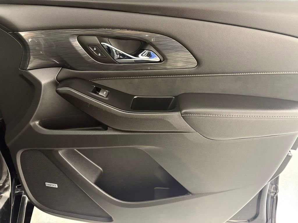 Used 2023 Chevrolet Traverse High Country w/ LPO, Floor Liner Package image 45