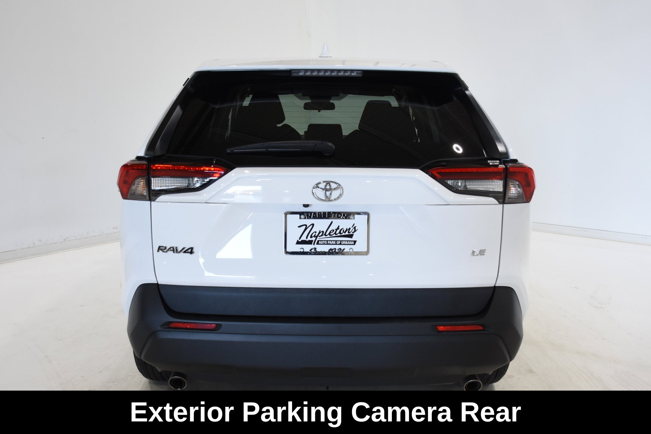 Used 2023 Toyota RAV4 LE FWD image 6