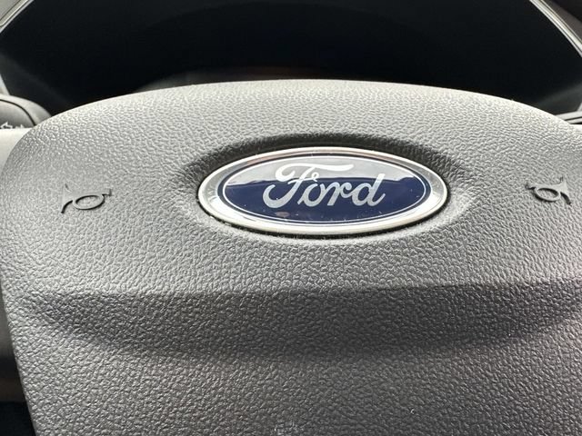Used 2025 Ford Escape Active AWD/4WD image 30