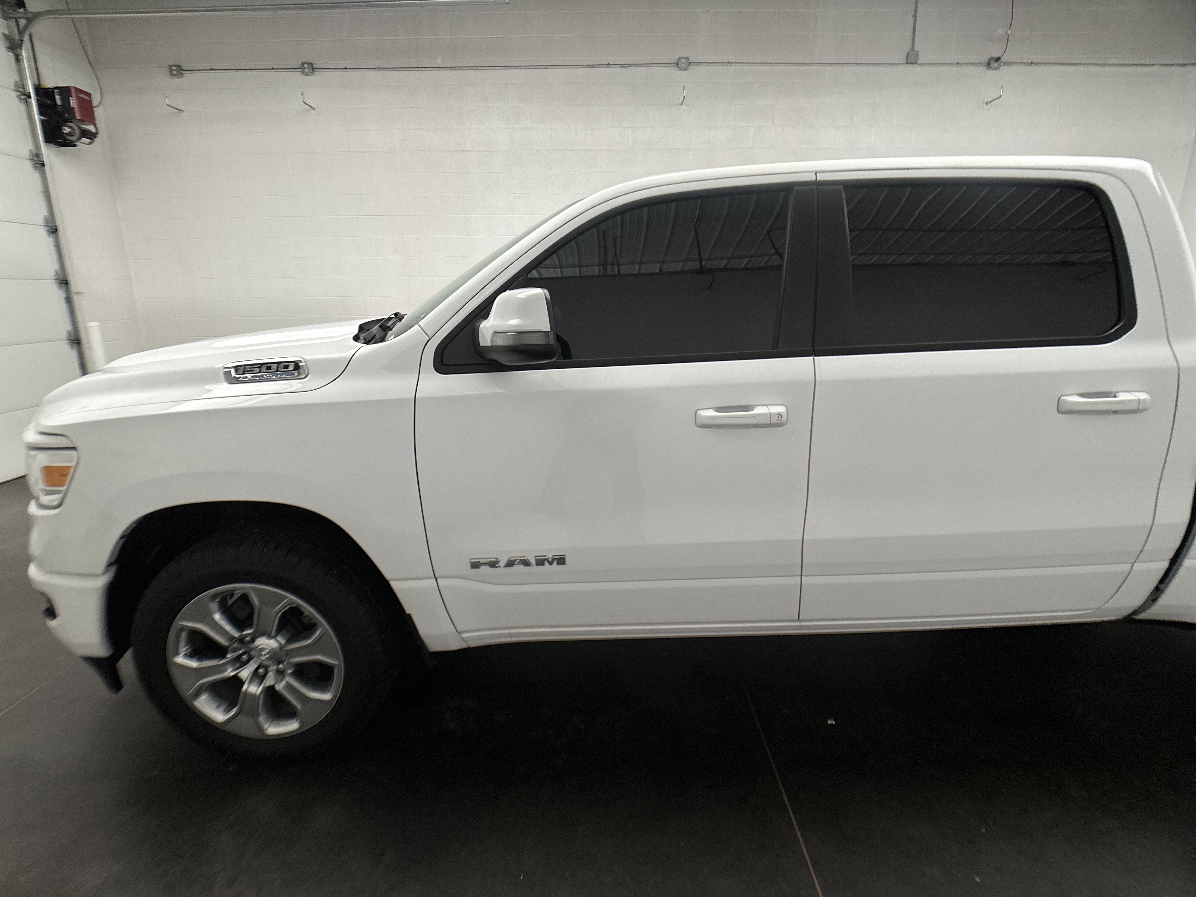 Used 2023 RAM 1500 Big Horn AWD/4WD image 40