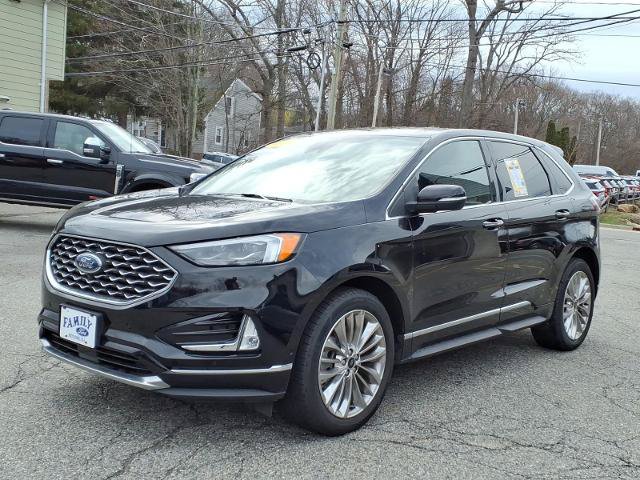 Certified 2022 Ford Edge Titanium w/ Equipment Group 301A AWD/4WD image 3