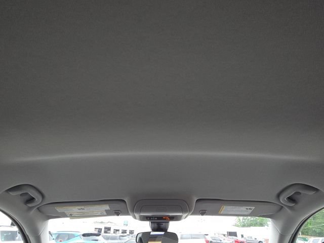 Used 2024 Chevrolet Equinox LT w/ LPO, Floor Liner Package FWD image 38