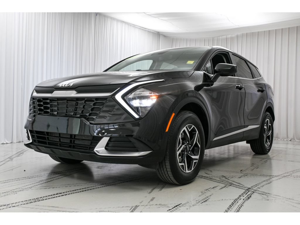 Certified 2023 Kia Sportage LX AWD/4WD image 4