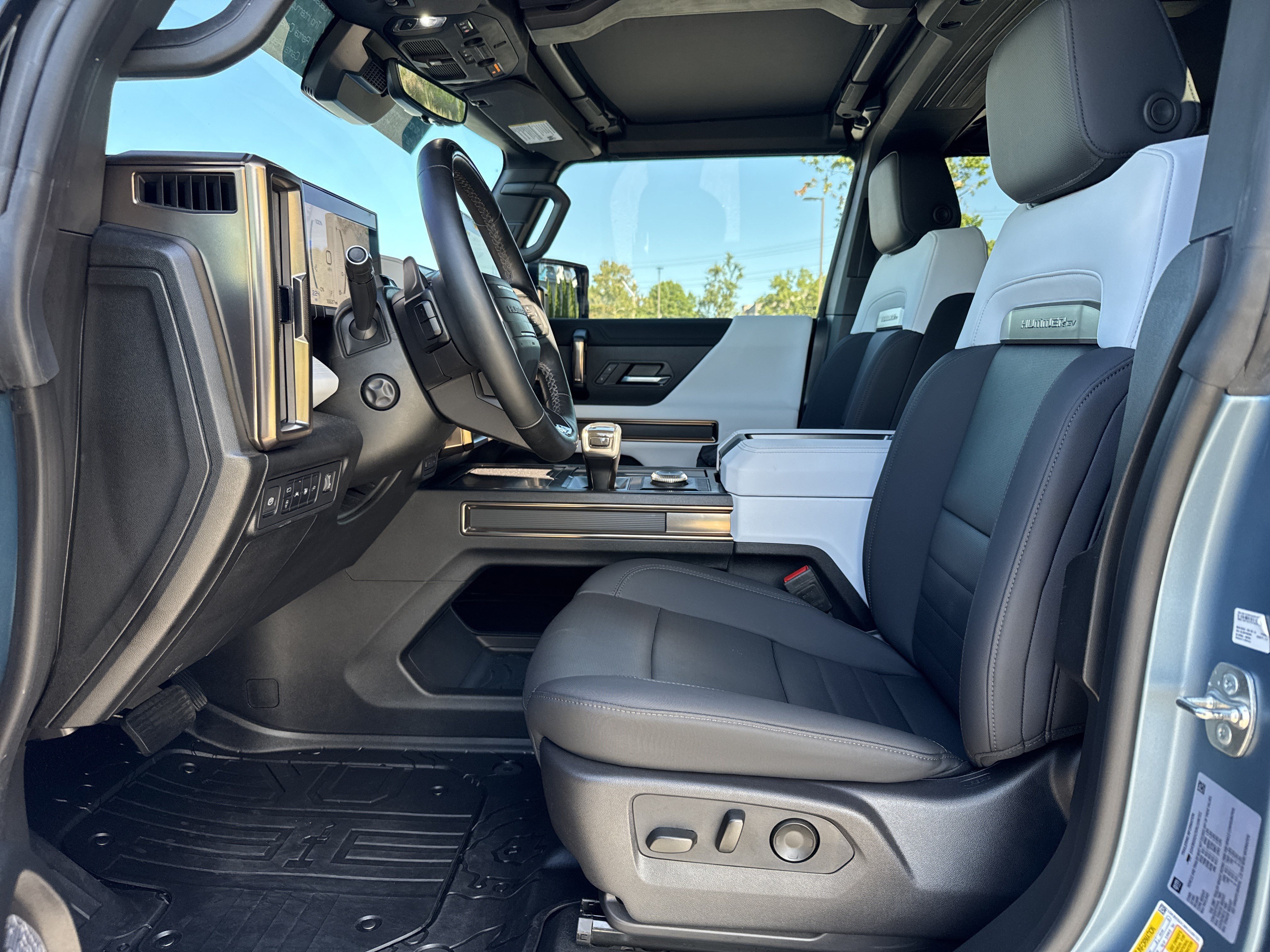 Used 2024 GMC Hummer EV 3X w/ Omega Edition AWD/4WD image 17