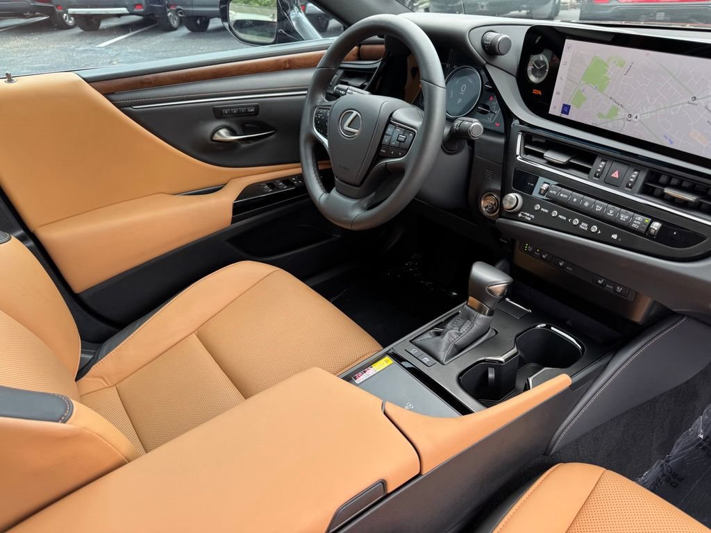 Used 2025 Lexus ES 300h F Sport FWD image 45
