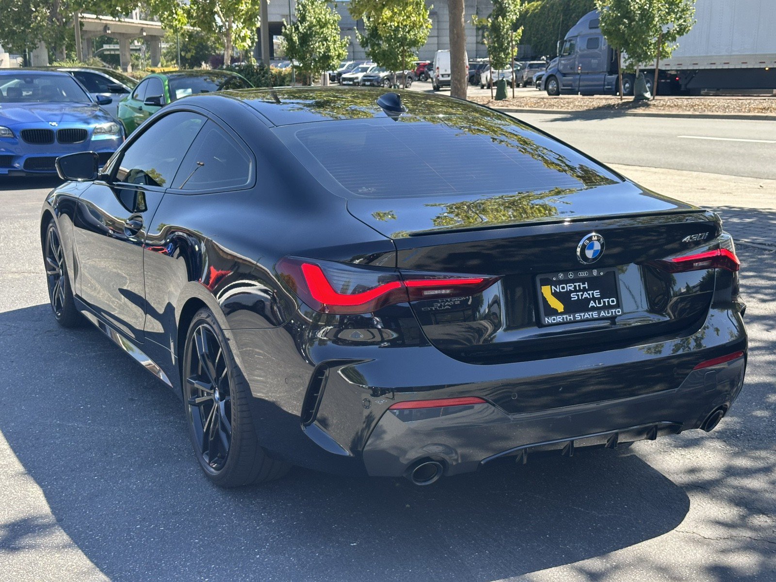 Used 2023 BMW 430i Coupe w/ M Sport Package RWD image 10