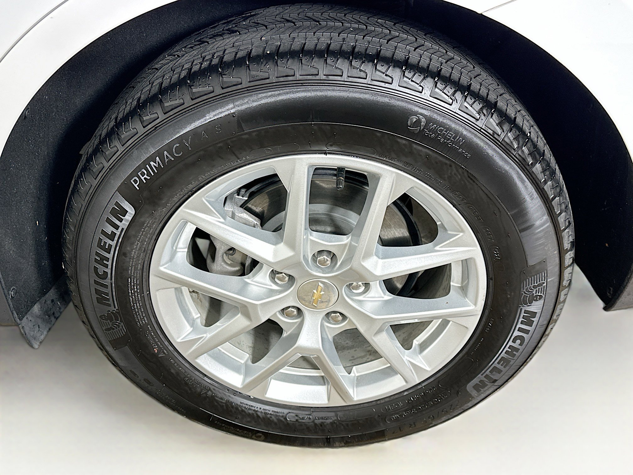 Used 2024 Chevrolet Equinox LT image 11